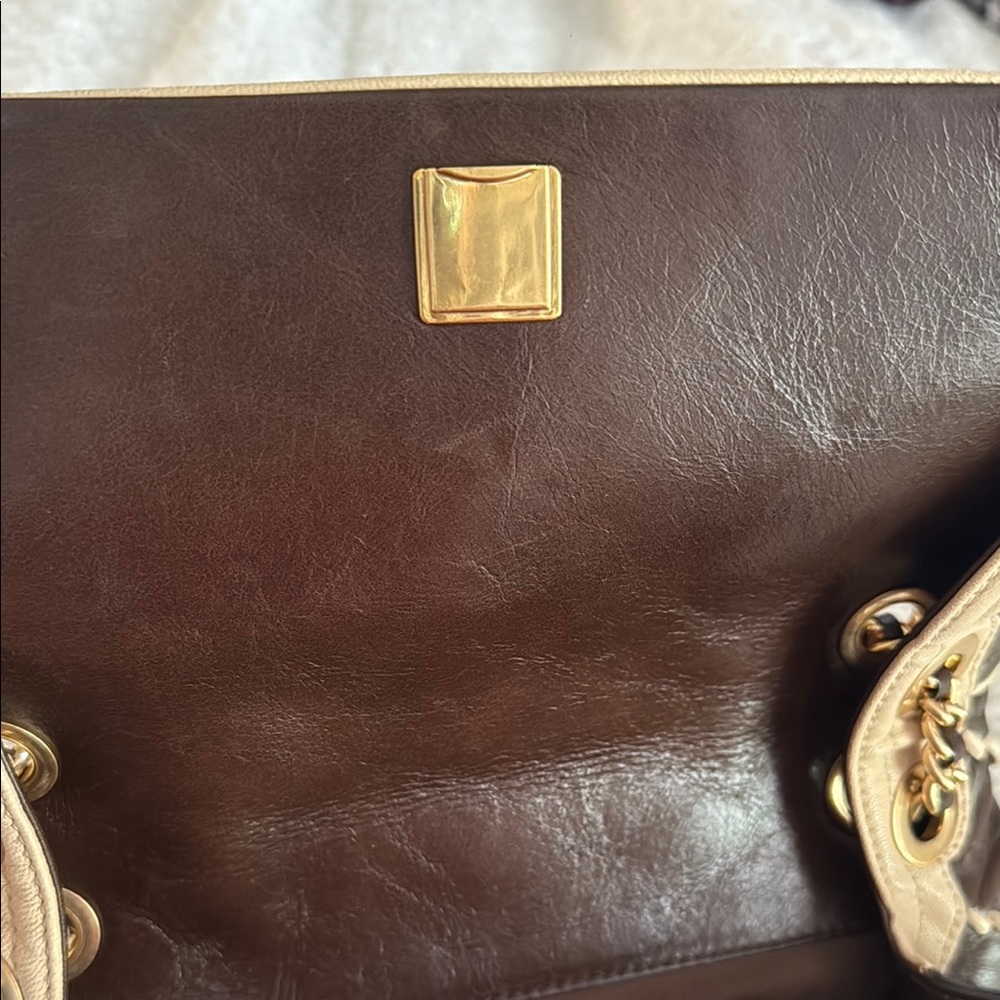 Tory Burch Fleming Brown and Cream Quilted Shoulder Bag - Picture 7 of 12